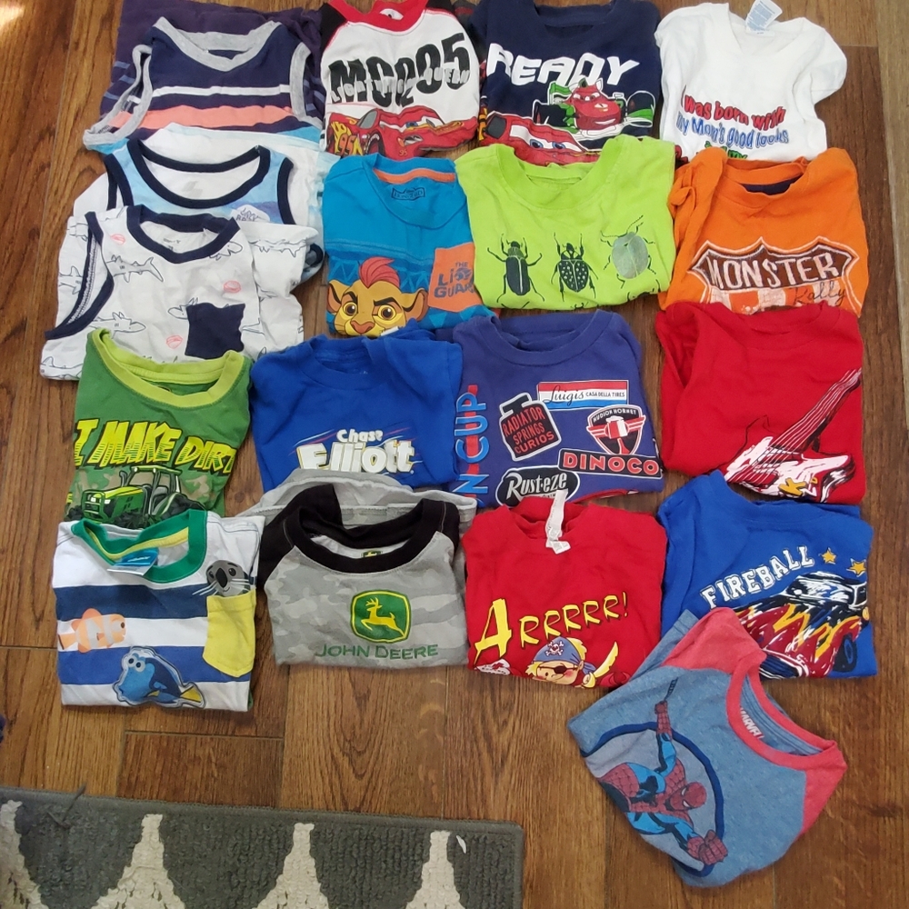 Boys 2T short sleeve shirt lot